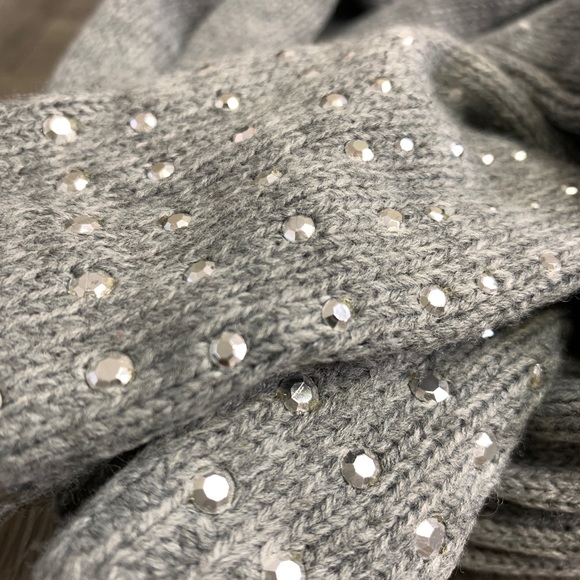 Gray scarf with rhinestone detail on both ends - Picture 2 of 4